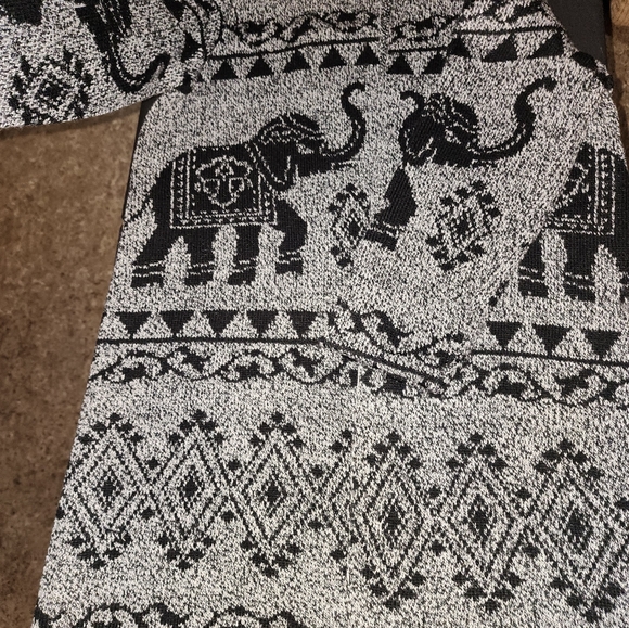 Est.1946 Elephant Print Sweater in Gray and Black - Picture 3 of 5